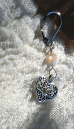 Herz mit feinen böhmischen Perlen